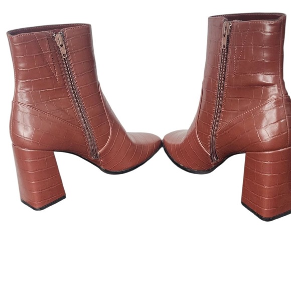 Lisa Vicky Brown Heel Ankle Boots Women's Size 9 - Picture 6 of 8